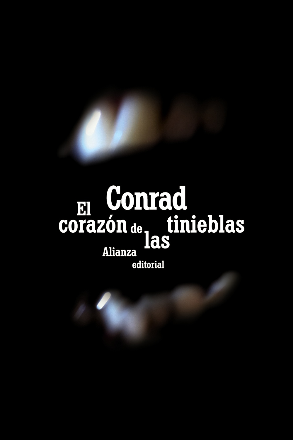 EL CORAZÓN DE LAS TINIEBLAS. 9788420669809